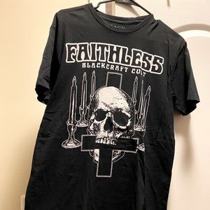Men’s size MEDIUM Blackcraft Cult Tee Shirt